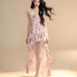 Đầm hoa hồng lệch tà